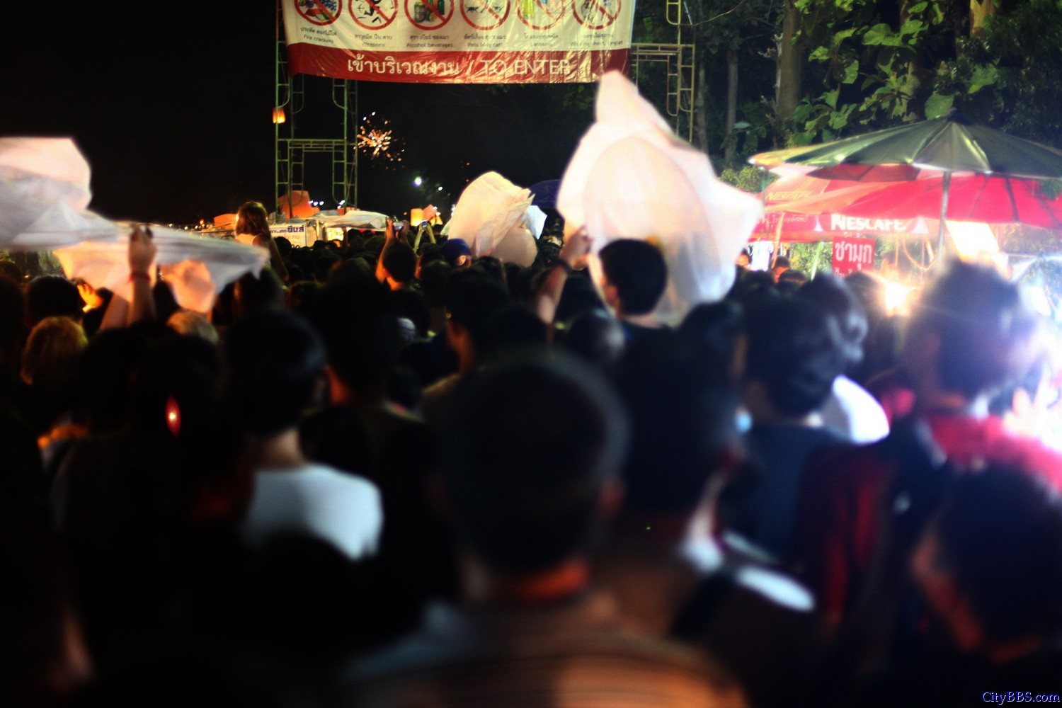 清迈水灯节之清迈万人天灯节 Chiang Mai Sky Laterns' Day