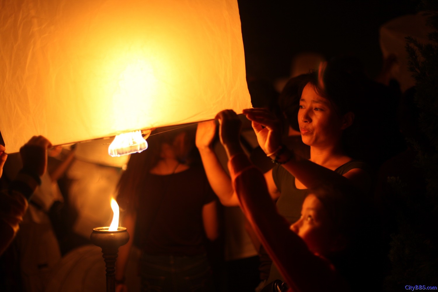 清迈水灯节之清迈万人天灯节 Chiang Mai Sky Laterns' Day