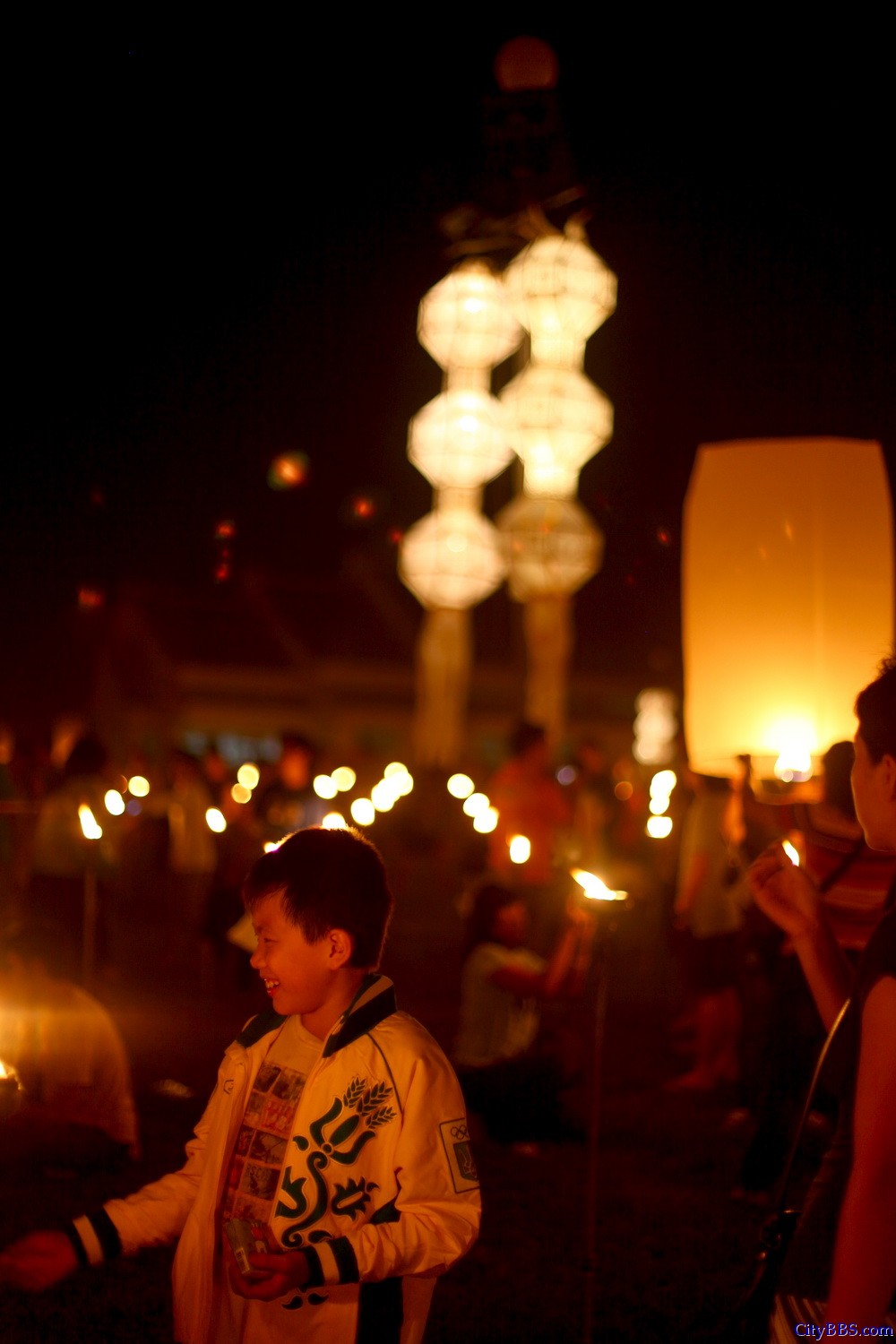 清迈水灯节之清迈万人天灯节 Chiang Mai Sky Laterns' Day