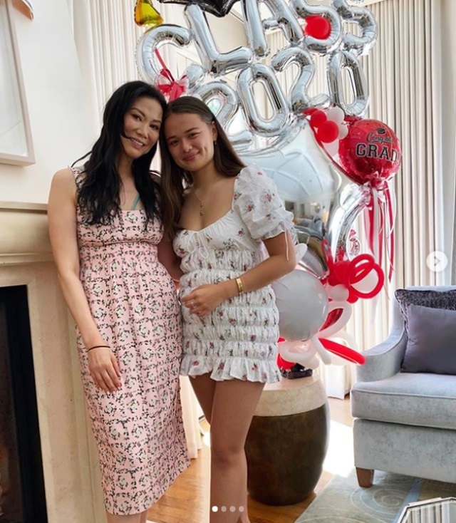 章泽天大赞邓文迪是独立女性自己要努力6.jpg
