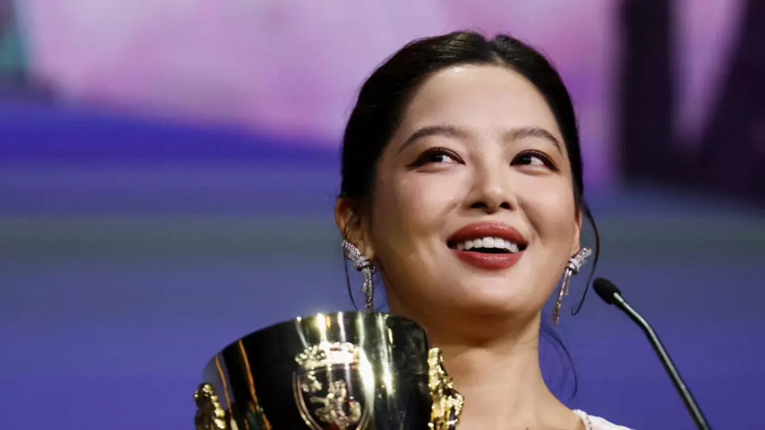 辛芷蕾荣膺威尼斯影展最佳女演员